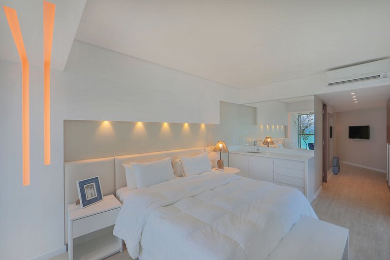 Flat Alto Luxo Decorado Beira Mar