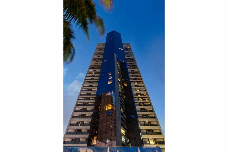 Flat Alto Luxo Decorado Beira Mar