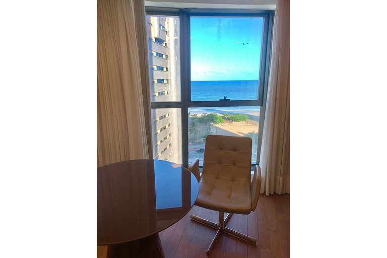 Apartamento Decorado na Beira Mar