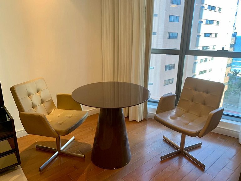 Apartamento Decorado na Beira Mar