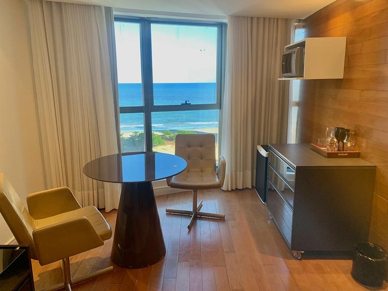 Apartamento Decorado na Beira Mar
