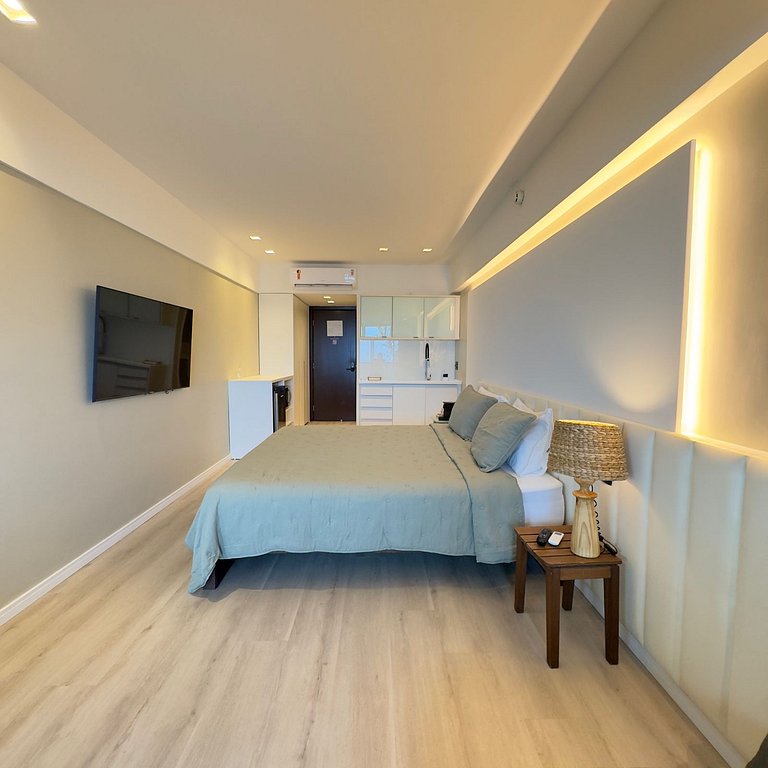 Suite Com Varanda em Andar Alto