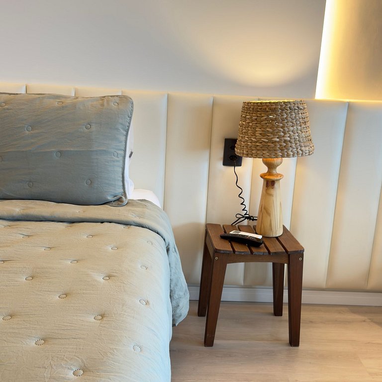 Suite Com Varanda em Andar Alto