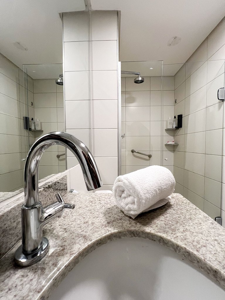 Cobertura Luxo com Varanda Frontal
