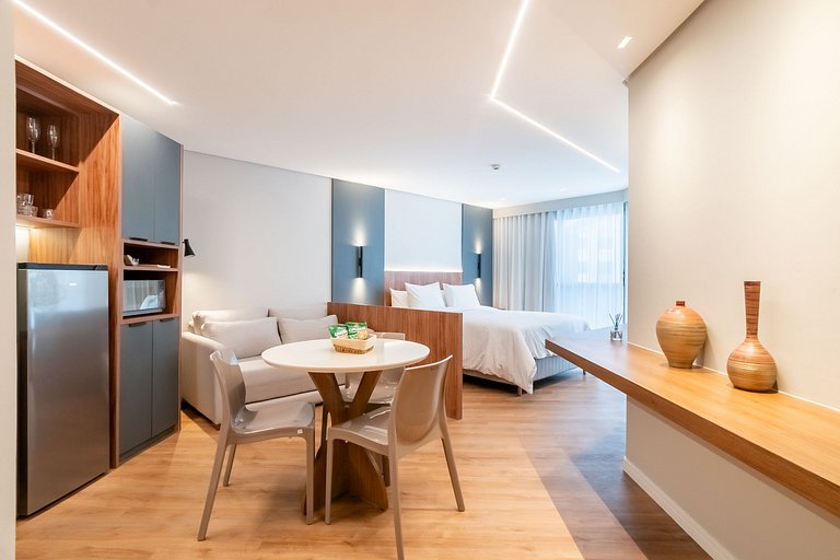 Apartamento Luxo com Varanda