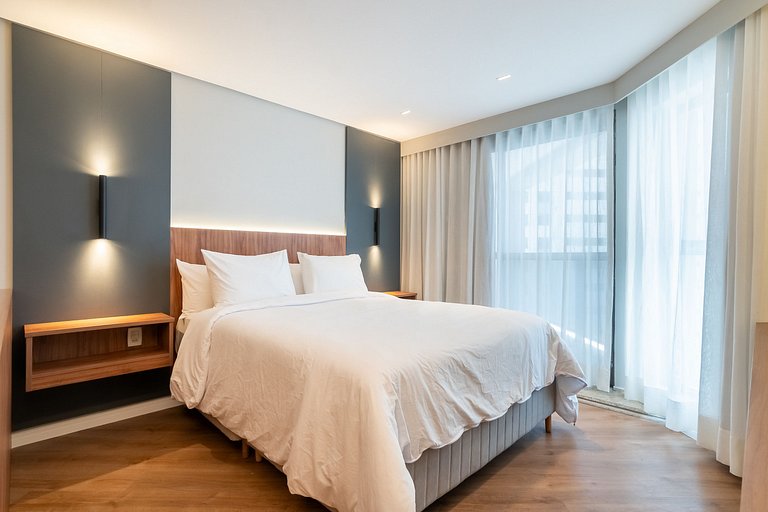 Apartamento Luxo com Varanda