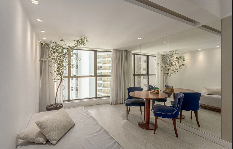 Flat Alto Luxo com Duas Camas de Casal