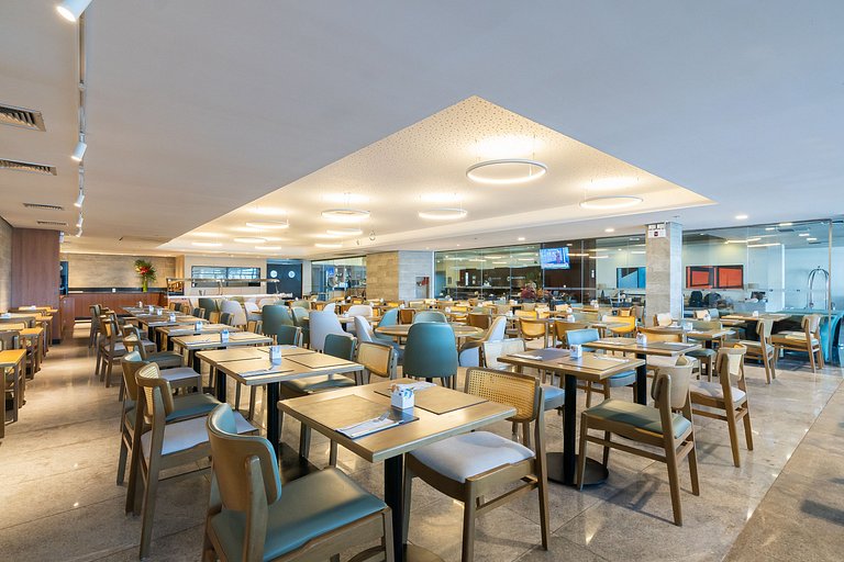 Flat Alto Luxo Decorado Beira Mar
