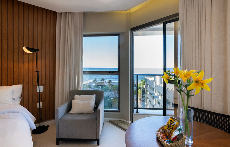 Flat Luxo Com Varanda Vista Mar