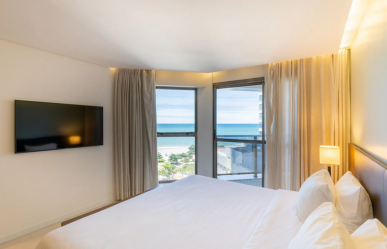 Apartamento Luxo com Varanda