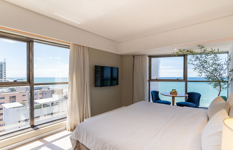 Flat Alto Luxo Decorado Beira Mar