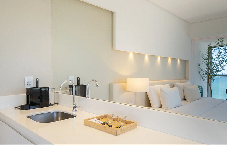 Flat Alto Luxo Decorado Beira Mar