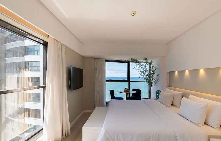 Flat Alto Luxo Decorado Beira Mar