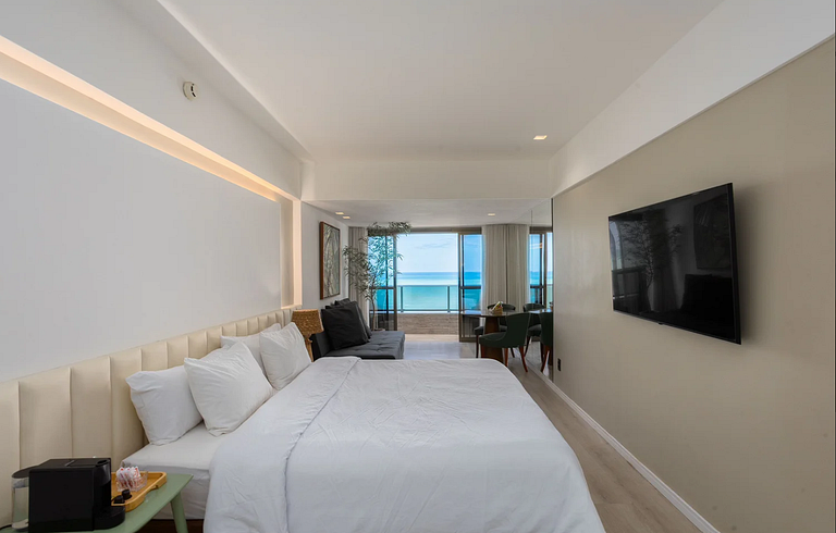 Suite Com Varanda em Andar Alto
